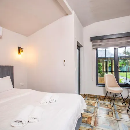 Sapancaminihouse Bed & Breakfast