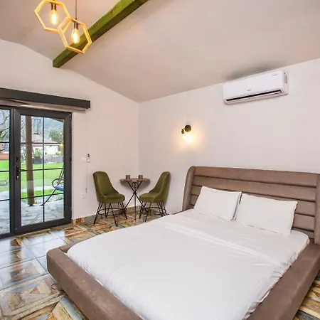 Sapancaminihouse 住宿加早餐酒店 萨潘贾