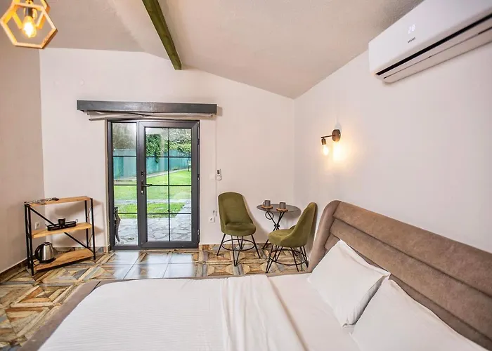 فندق مبيت وإفطار Sapancaminihouse 4*